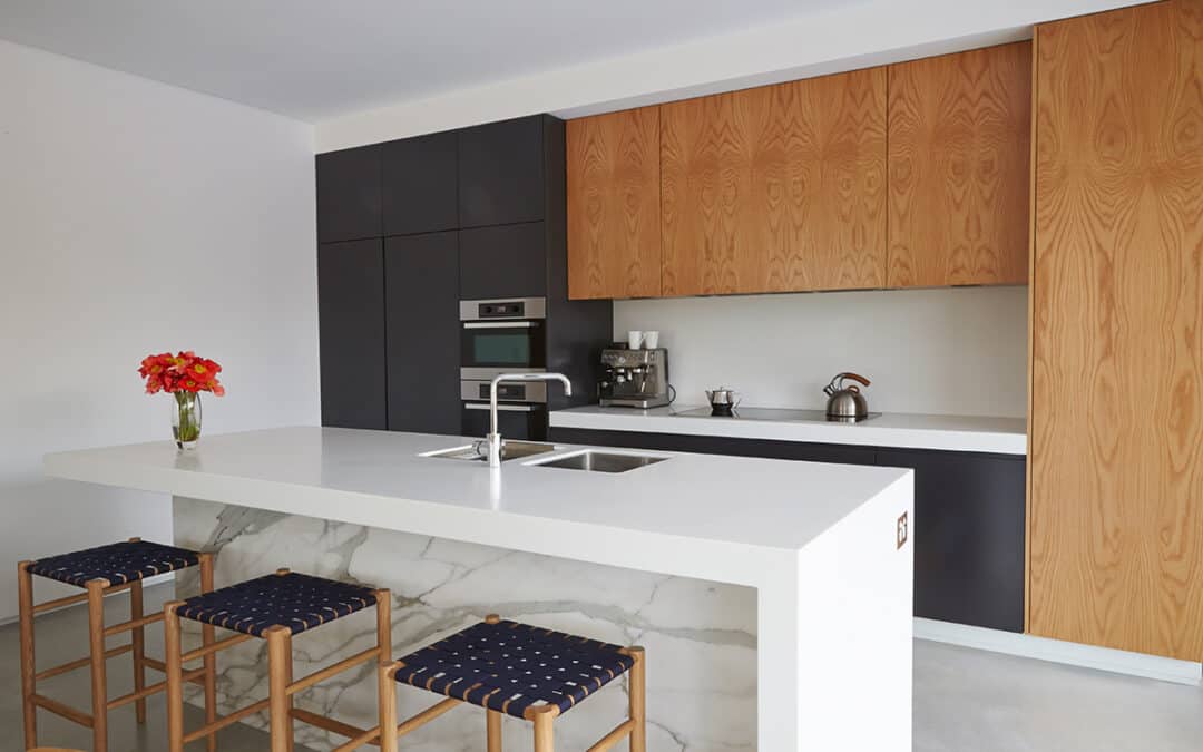 Minimal and Timeless