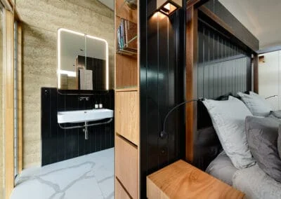 Bathroom by BYA Architects