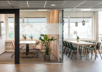 Improving Life With Plants and Organoid For a Feel-good Fitout