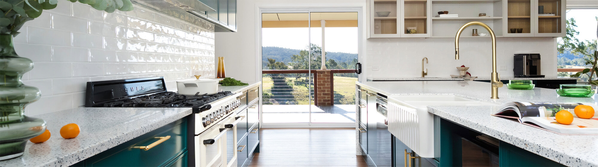 ST_Terrazzo Venezia_Onyx Joinery_Farmhouse Kitchen_HR_02-web