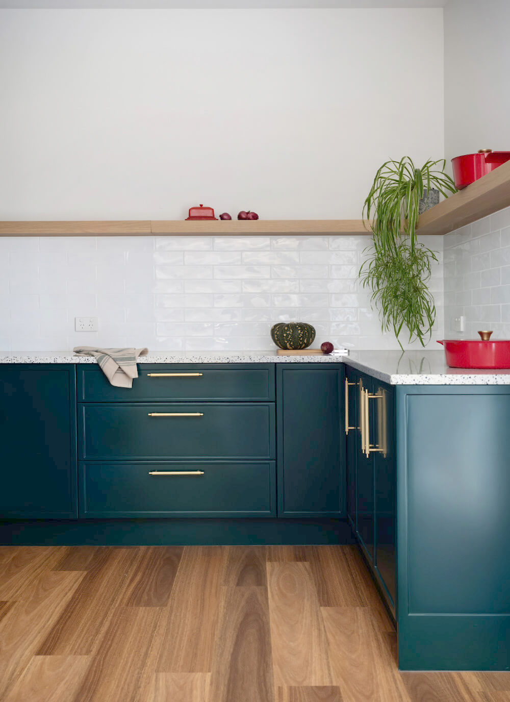 ST_Terrazzo Venezia_Onyx Joinery_Farmhouse Kitchen_HR_04